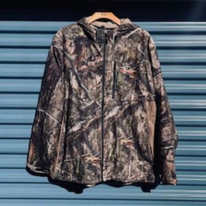 Camouflage Hunting Jacket . Size: 3XL {54-56} .. w/ Hoodie . Mossy Oak